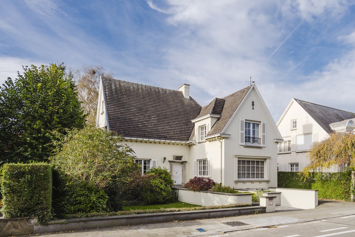 Charming villa for sale in the Leopold III quarter in Kortrijk! - photo 3