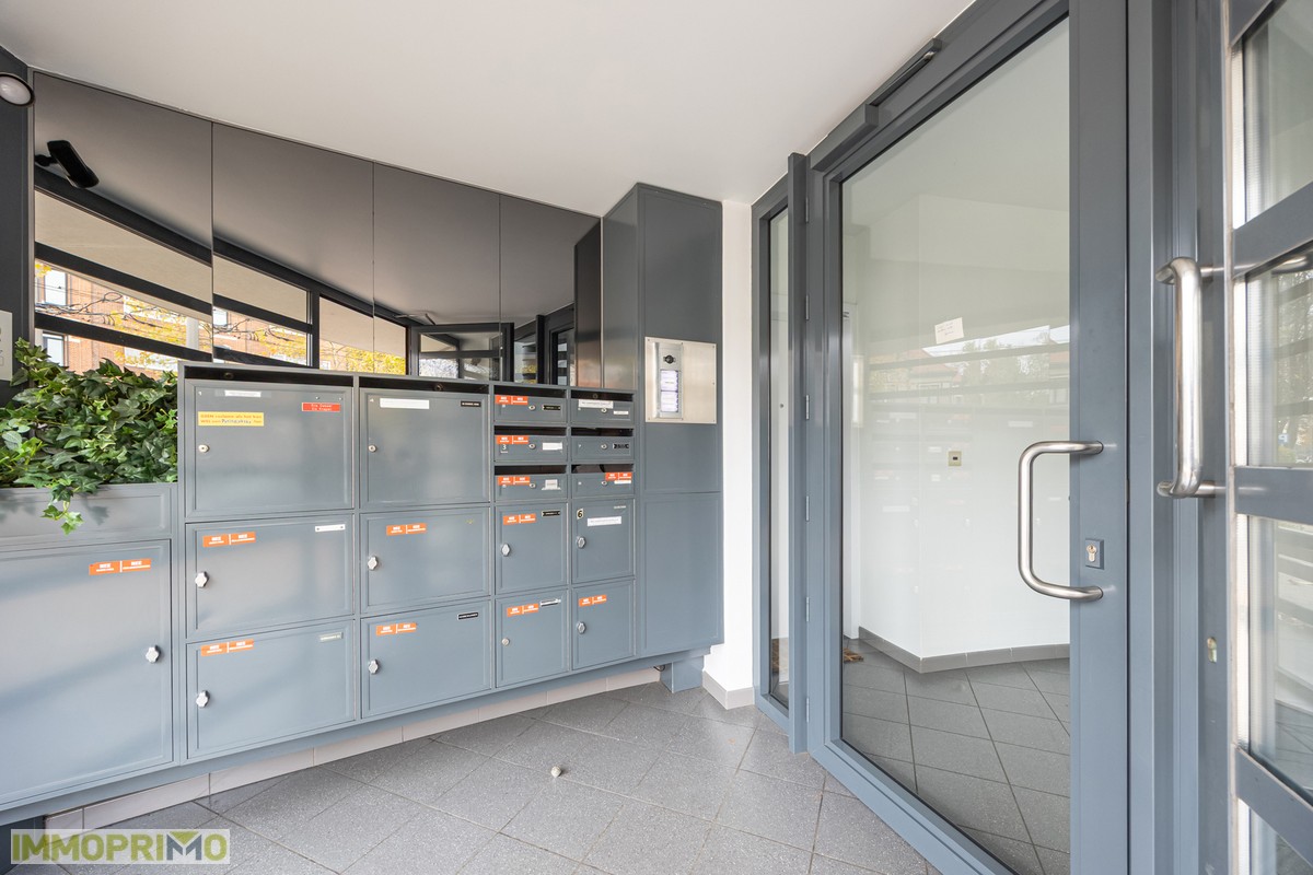 Zeer ruim 1 slaapkamer appartement in hartje Mortsel - foto 2