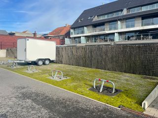 Autostaanplaats nabij het centrum TieltLigging: deze autostaanplaats is gelegen in de Residentie Pieter Masiere en toegankelijk via de...