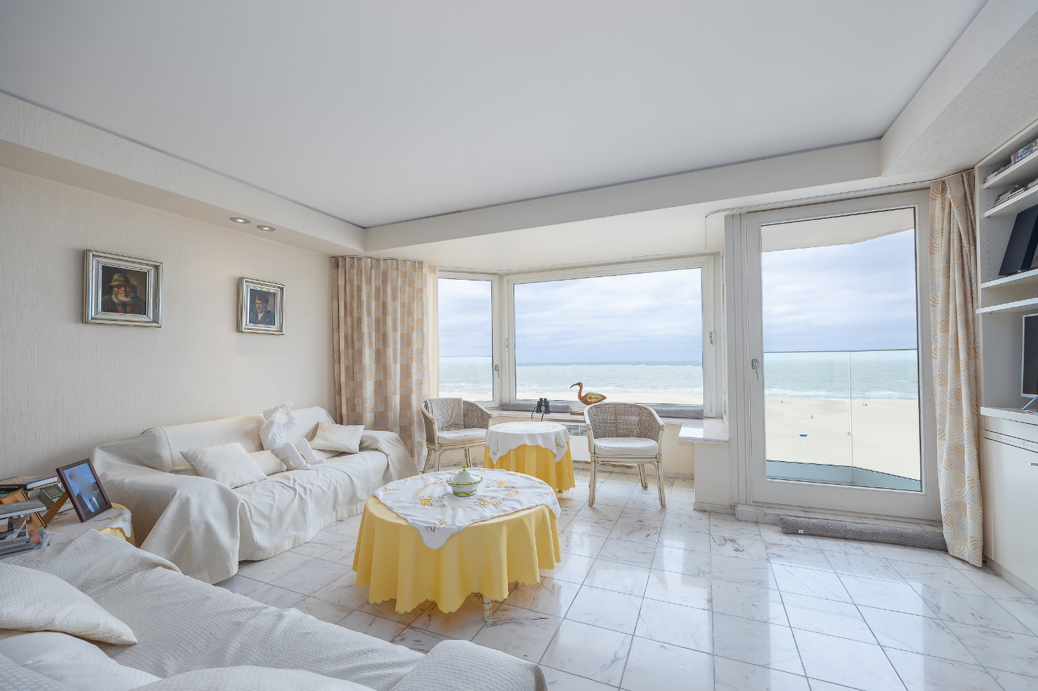 2 slaapkamer appartement op de zeedijk van Oostende - foto 5