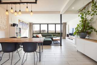 BEZOEKDAG ZATERDAG 28/02Welkom in deze prachtige gezinswoning in Aartselaar: een modern en energiezuinig huis, perfect voor gezinnen. De woning...