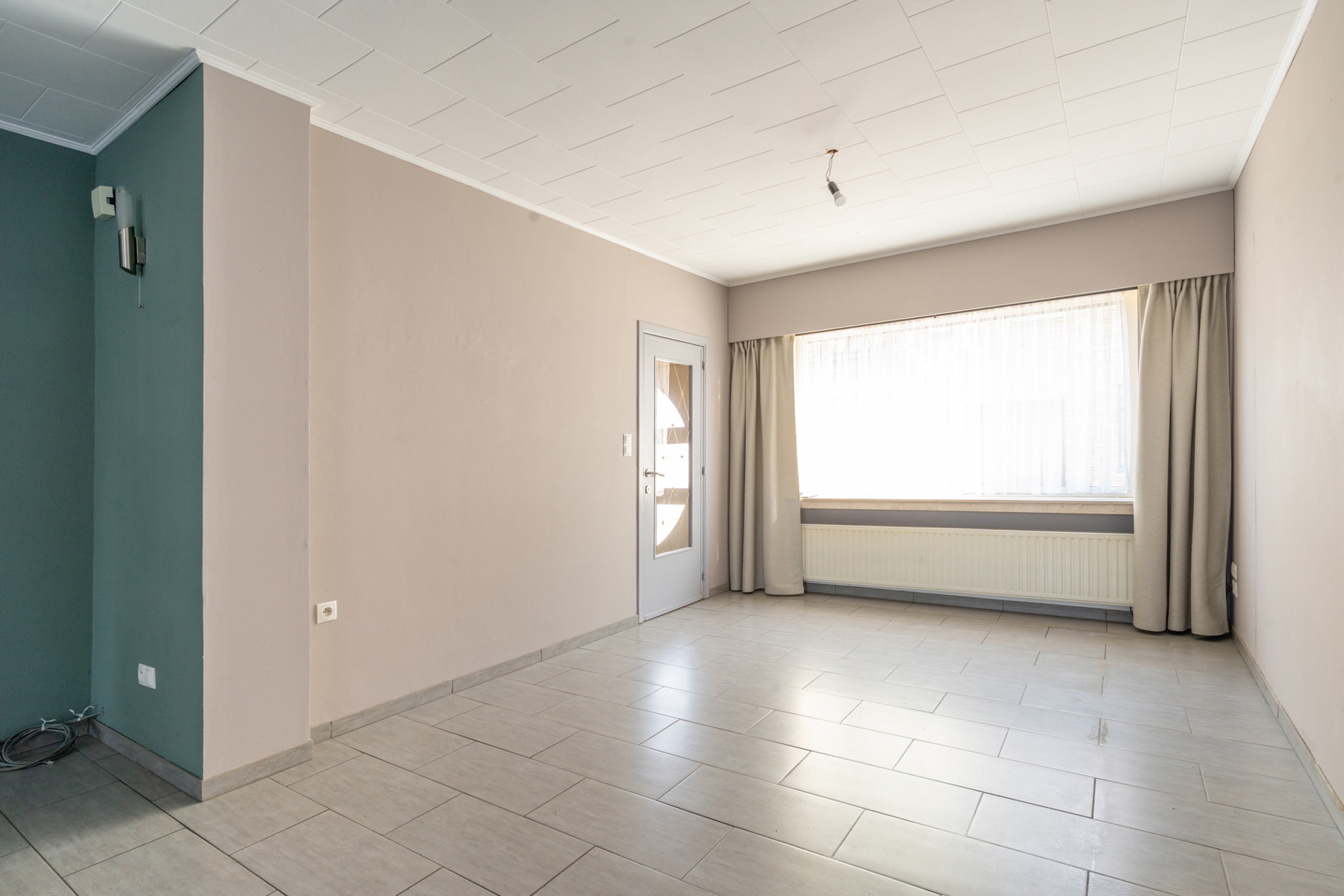 GESLOTEN BEBOUWING IN HET CENTRUM VAN WUUSTWEZEL - foto 2