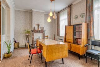 Au cœur de la campagne de Proven, vous trouverez cette maison mitoyenne à rénover au 42 de l'Obtrestraat.La maison elle-même présente un...