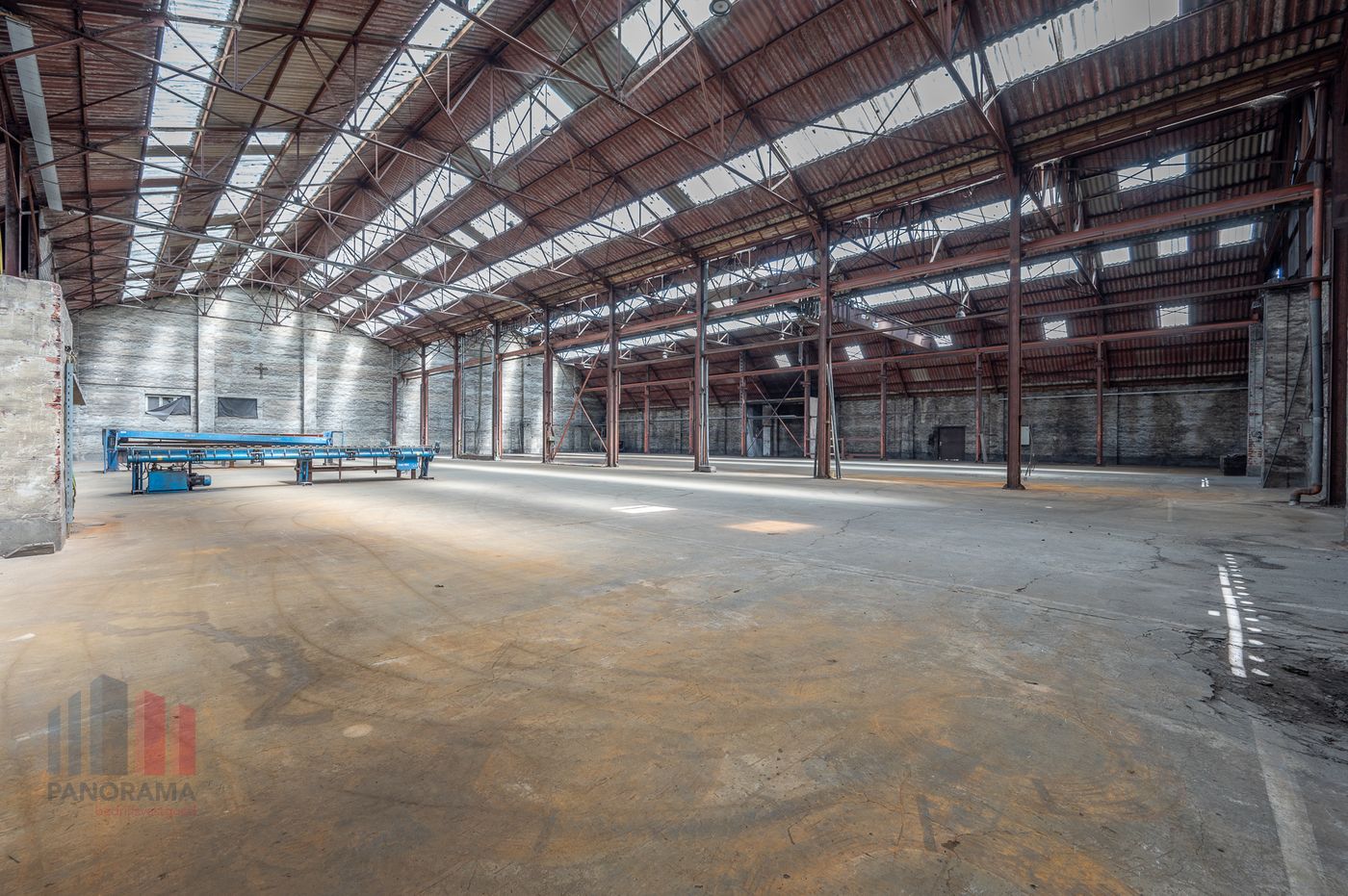 2.112 m² magazijnruimte in Meulebeke te huur korte termijn - foto 3