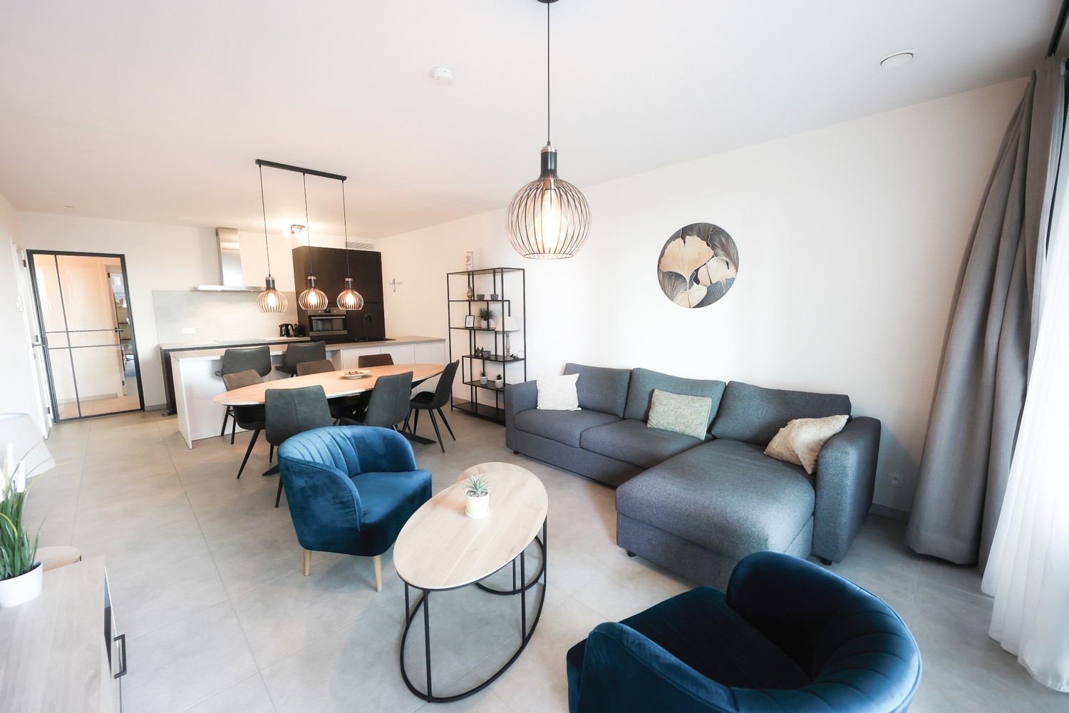 Prachtig nieuwbouwappartement met 2 slaapkamers en terras – nabij de Zeedijk ! - foto 3