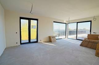 Park Viridis, deze appartementen zijn gelegen bij het centrum van Beveren en dit in een zeer groene omgeving.  Energiezuinig wonen is hier de sleutel.  Er zijn 1, 2 &amp; 3 slaapkamer appartementen voorzien van alle modern comfort. De afwerking van de appartementen gebeurt in samenspraak met de verkoper, hiervoor zijn budgetten bepaald in het lastenboek. Er is de mogelijkheid om een ondergrondse parking aan te kopen.  Het geheel bestaat uit meerdere woonentiteiten en is omgeven door een groen park van 7000 m².  Elke entiteit heeft een gezellig terras met zicht op de prachtige tuin. Voor dit uniek project werken wij ook met de allernieuwste technieken, dit wil zeggen, zonnepanelen als ook warmtepompen.  Wil u deze unieke kans niet laten voorbijgaan, boek dan een afspraak.  Graag stellen wij u alle plannen voor van onze allernieuwste parel “Park Viridis”.<br /><br />referentie: 4606