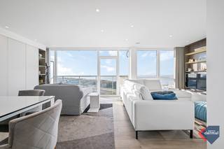 Au 11e étage de la résidence Nautilus, nous vous proposons cet appartement entièrement rénové, offrant une vue imprenable sur Ostende, la mer et...