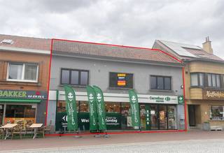 Investeringseigendom te koop, verhuurd aan de kwalitatieve huurder ‘Carrefour Express’.Dit betreft een pand met een gelijkvloerse opp. van 486 m²,...