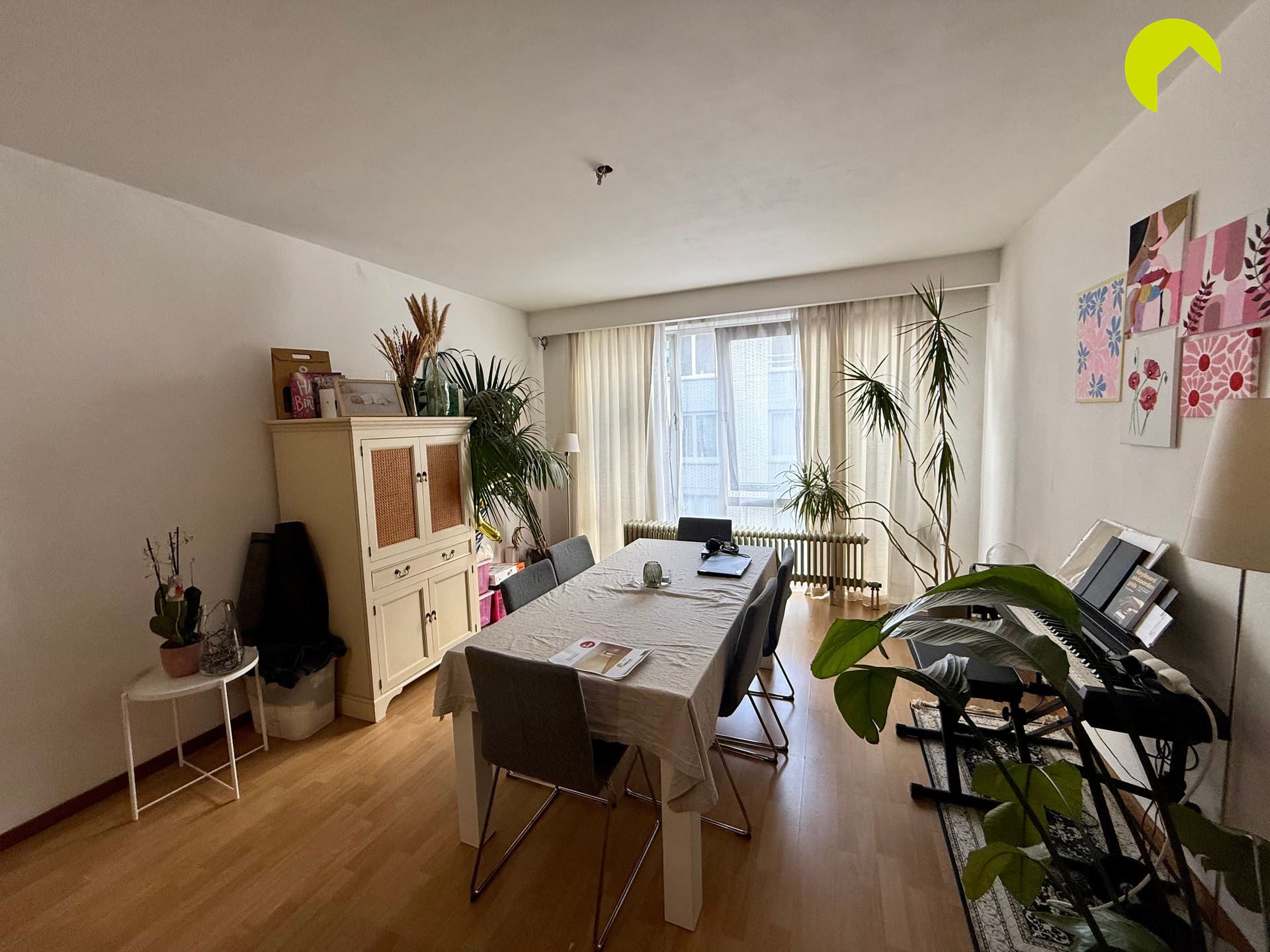 In het centrum van Antwerpen, in de wijk Markgrave, vinden we dit 2 slks appartement met terras terug! - foto 4