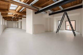 Commercial à louer à Anvers