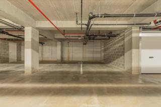 BURST - Op zoek naar een veilige en praktische oplossing voor jouw wagen of extra bergruimte? Dan is deze ondergrondse staanplaats precies wat...