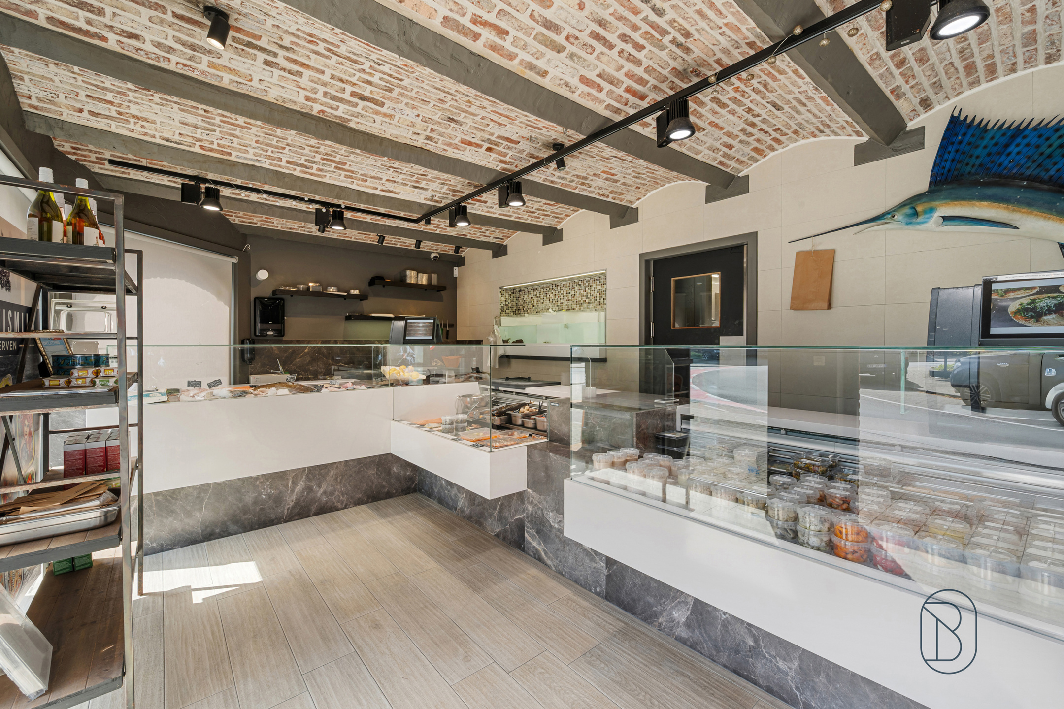 Overname viswinkel met woonst in centrum Berchem - foto 2