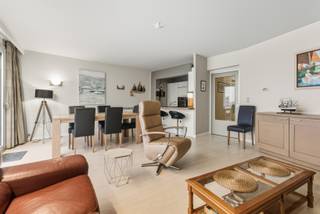 [[ DIT PAND NEEMT DEEL AAN DE ERA OPEN HUIZEN DAG OP 14/3 VAN 13:00 TOT 14:00 ]]Te koop: ruim 3 slaapkamer appartement in Sint-Idesbald, met prachtig...