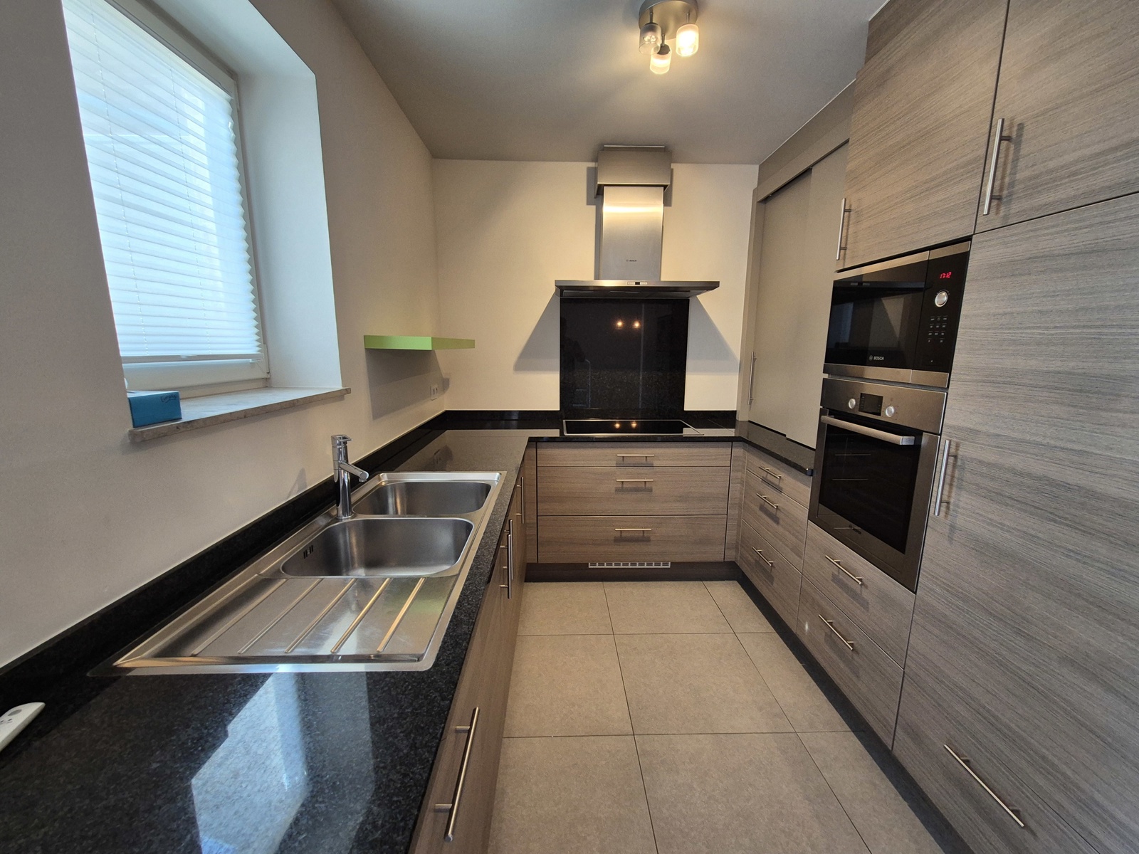 Modern 2-slaapkamerappartement met ruim terras en ondergrondse staanplaats  - foto 4