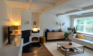 Zonnige halfopen gezinswoning in de geliefde Dieseghemwijk – instapklaar - VERLAAGDE HUURPRIJSDeze charmante en lichtrijke woning ligt in rustige,...