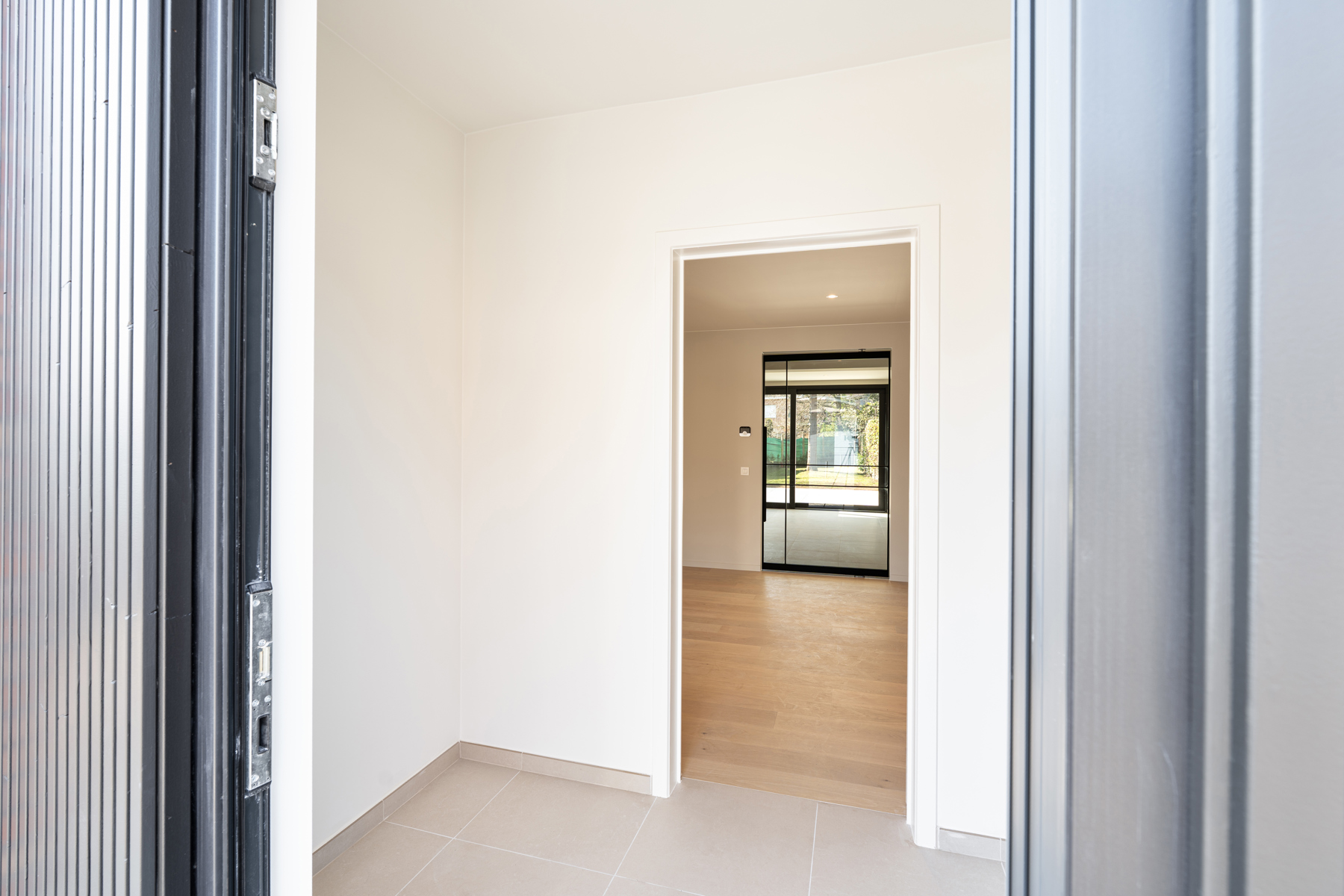 Hoogwaardig gerenoveerde woning met zongerichte tuin - foto 5