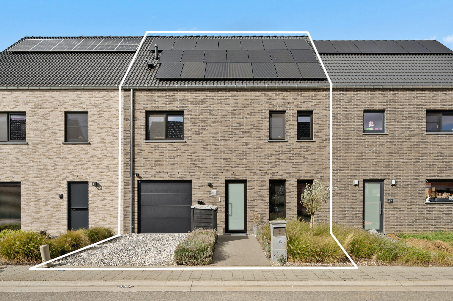 Instapklare gezinswoning in rustige woonwijk - foto 2