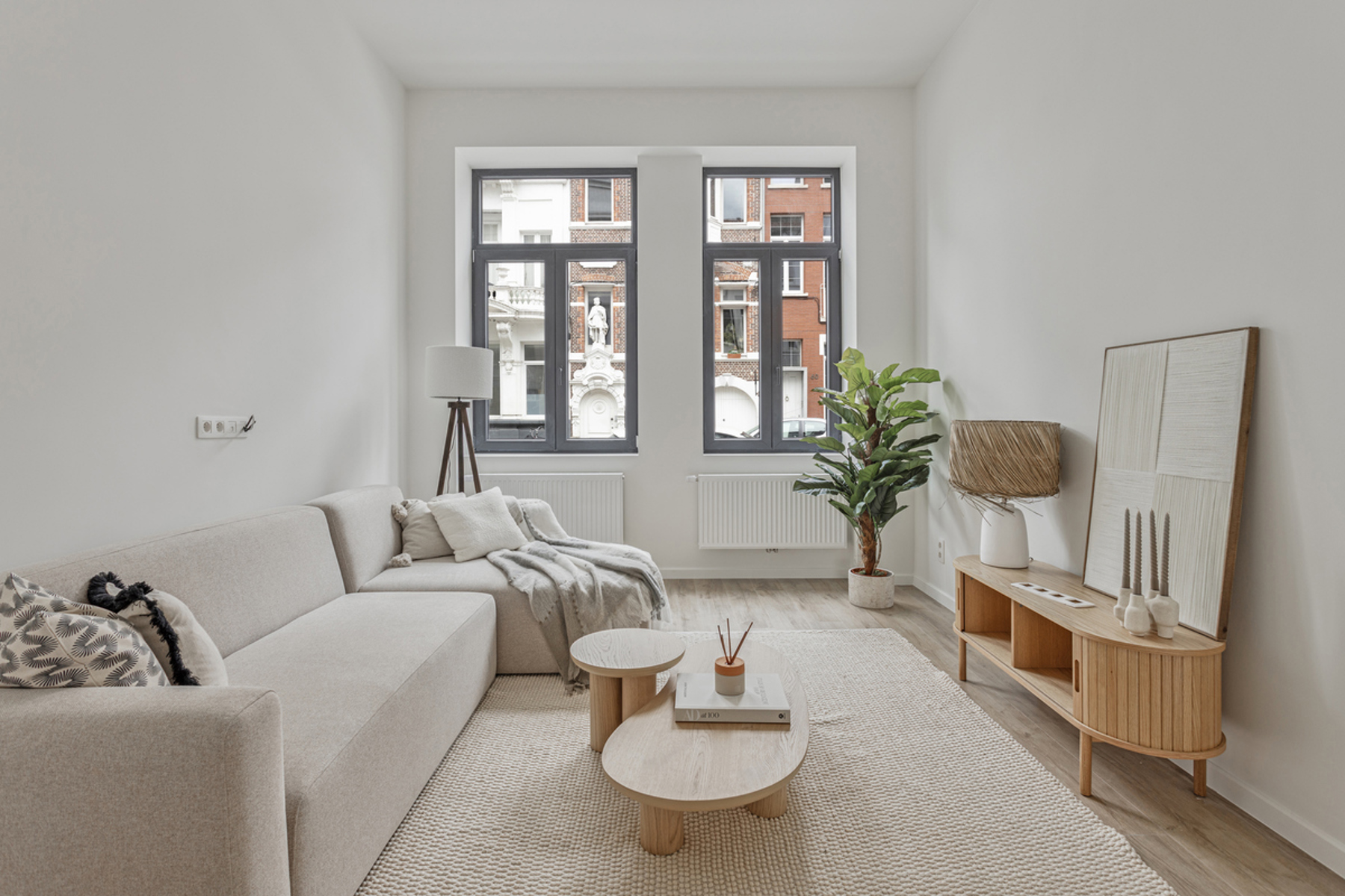 Magnifiek, volledig gerenoveerd huis met charmante stadstuin - foto 3