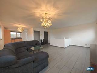 Ruim duplex appartement te koop in MaasmechelenBent u op zoek naar een ruim en energiezuinig appartement vlakbij het administratieve centrum van...