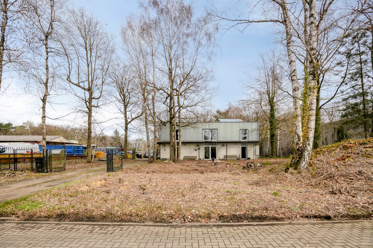 Magazijn met kantoorruimte te koop in Heusden-Zolder – 2.421 m² perceel - foto 4