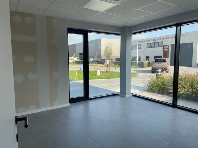 80 m2 nagelnieuwe kantoorruimte - foto 3