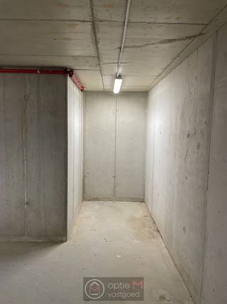 Geraak je ook je wagen nooit kwijt in Hasselt?Zoek je een parking op een veilige plaats?Zeer centraal gelegen aan het nieuwe stadskwartier Quartier...