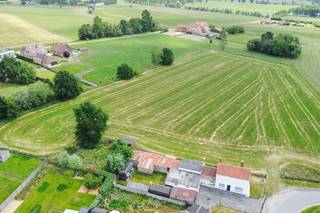 Cette maison individuelle à Maldegem est située dans la campagne à vendre, qui, en plus d'un terrain de 16 059 m², vous offre des vues...