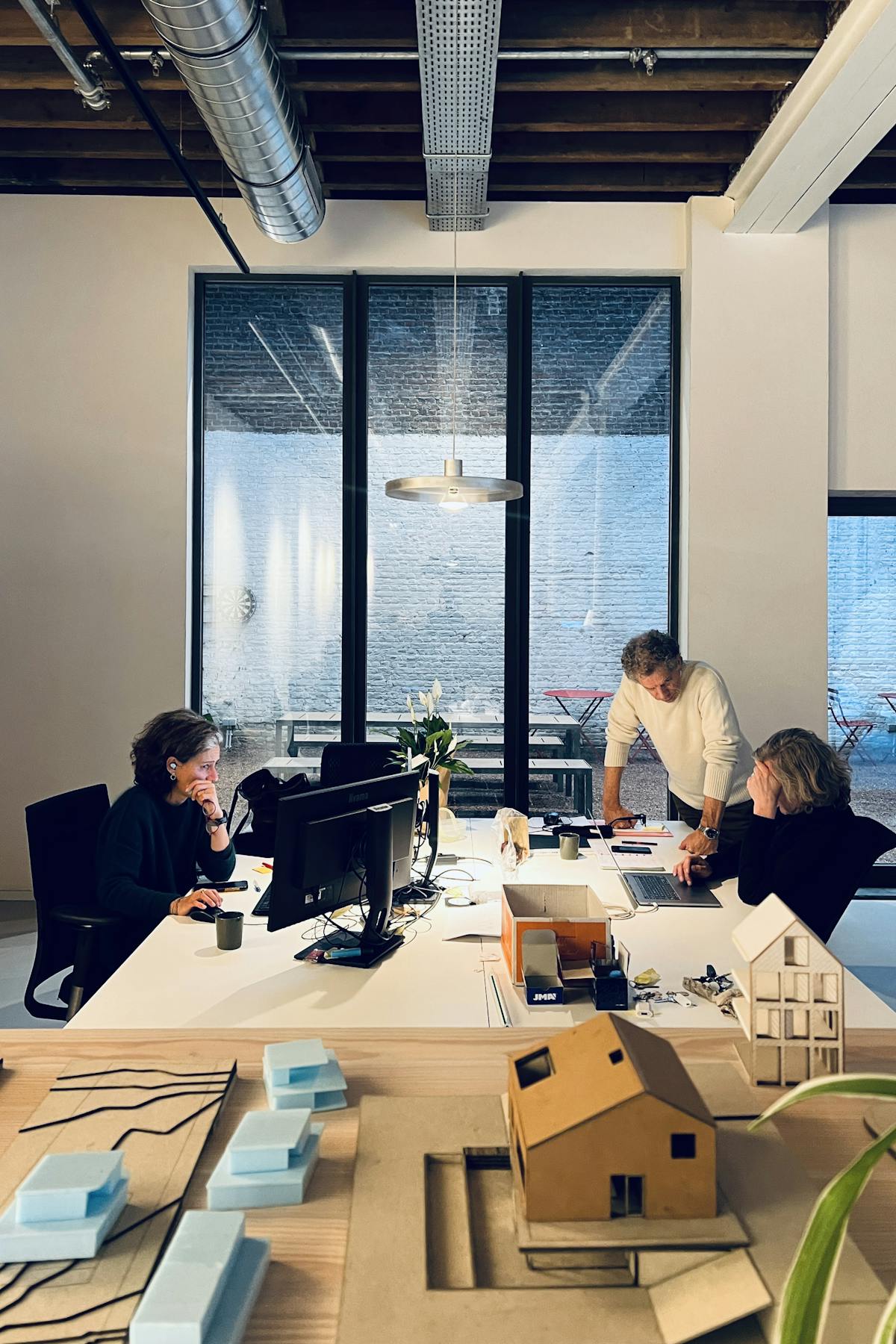 Co-working for rent in Brussels, close to Tour & Taxis - photo 4