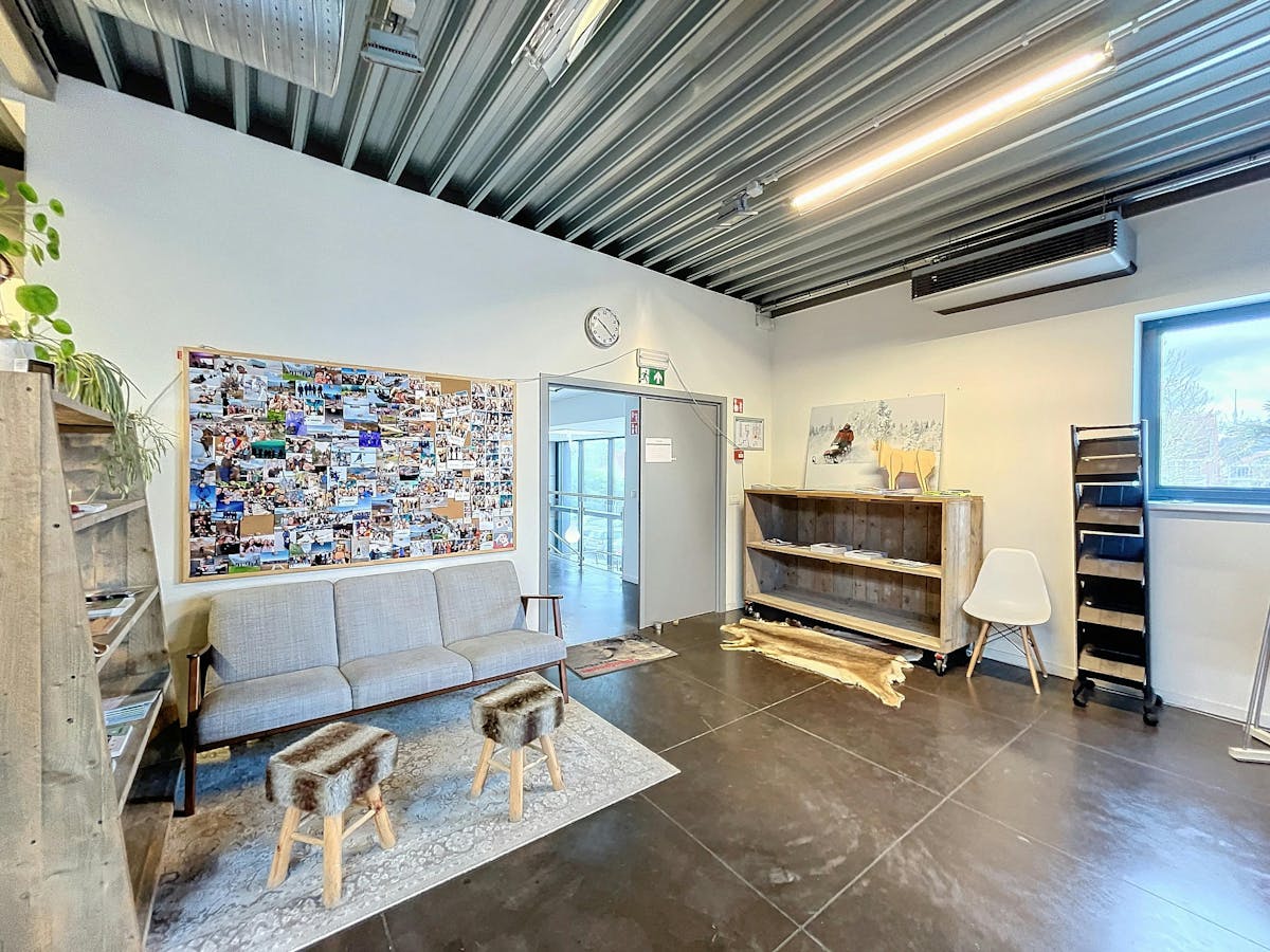 Kantoren (656 m²) met opslagruimte (183 m²) te huur in Melle - foto 5