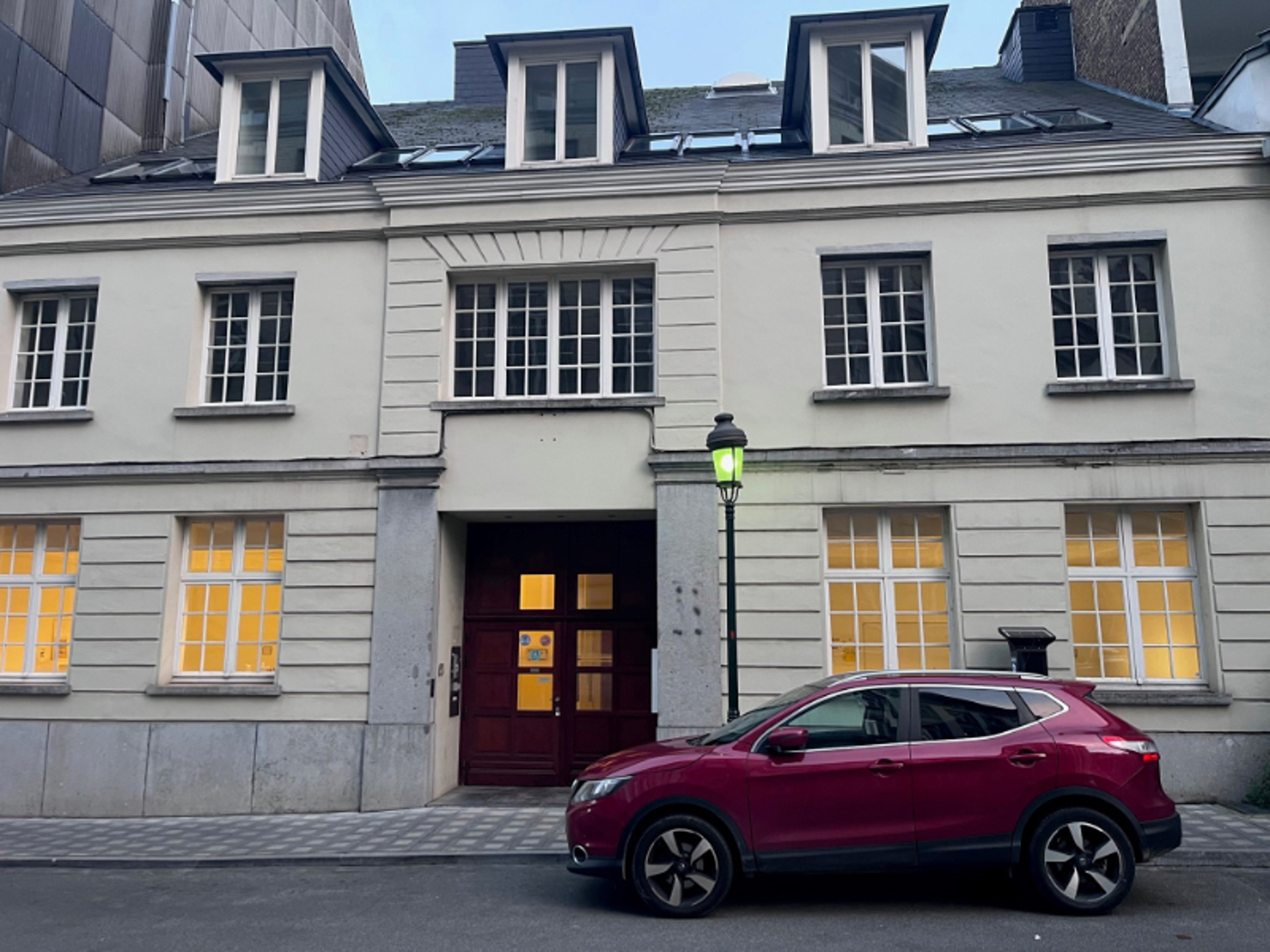 Commercial à louer à Bruxelles - photo 2