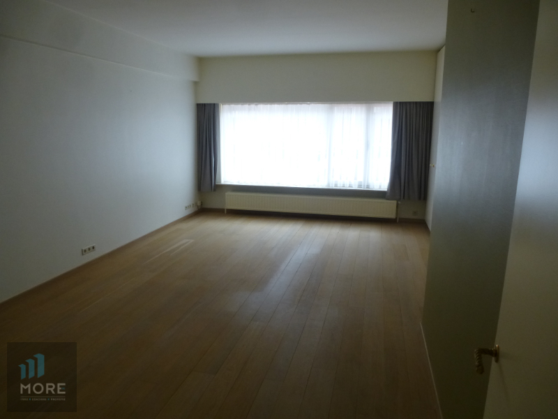 Appartement met zonneterras en (optioneel) parking te koop in Knokke - foto 4