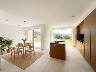 <p><span>Situated on a nature reserve, near the village center of rural Korbeek-Dijle and with a perfect connection to both Leuven and Brussels and other connecting roads, we are honored to offer for sale this modern and timeless new construction project. </span></p><p><span>This contemporary and energy efficient new construction project has been realized by a renowned construction company and concerns 6 semi-detached houses and 1 open house. <br />This newly built house with a facade width of 9 m is situated on a plot of 287 m² and has a living area of 165 m². In a modern and timeless architectural style, this home is finished to a high standard and equipped with all modern living comforts, being underfloor heating throughout, heat pump, solar panels and so much more. This energy efficient property comprises on the ground floor an entrance hall, a guest toilet, a practical storage room, a spacious living room with adjacent dining area with open kitchen which provides access to the garden with terrace of 19 m² where it is lovely to relax. The second floor comprises a bathroom, a separate toilet, a technical storage room and 3 bedrooms. </span></p><p><span>In short, a real opportunity for people who want to live energy efficiently, timelessly, luxuriously and comfortably surrounded by the peace and greenery of the Dyle valley. A unique opportunity! </span></p><p><span> </span></p>