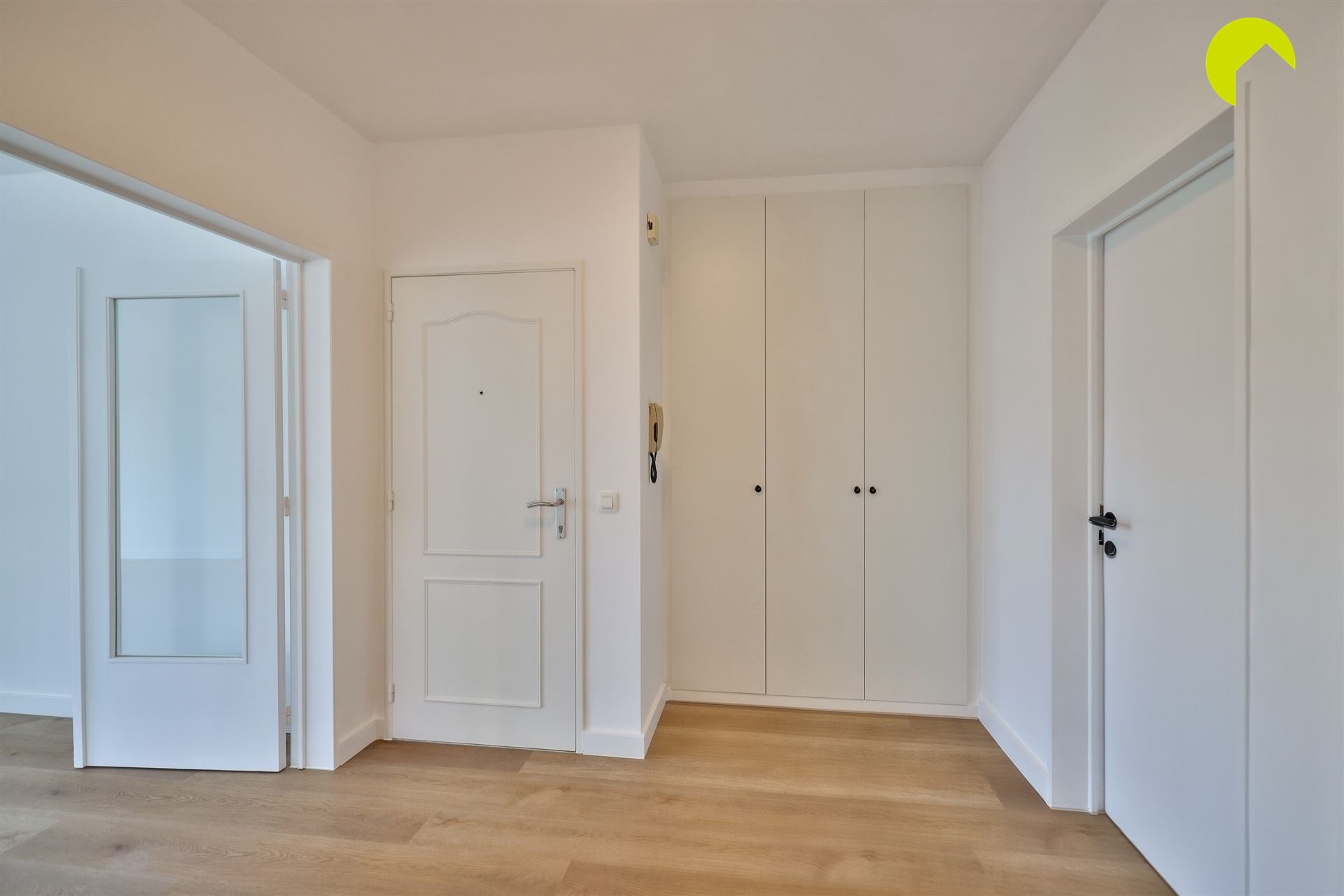 Gerenoveerd appartement met 2 slaapkamers te Edegem - foto 5