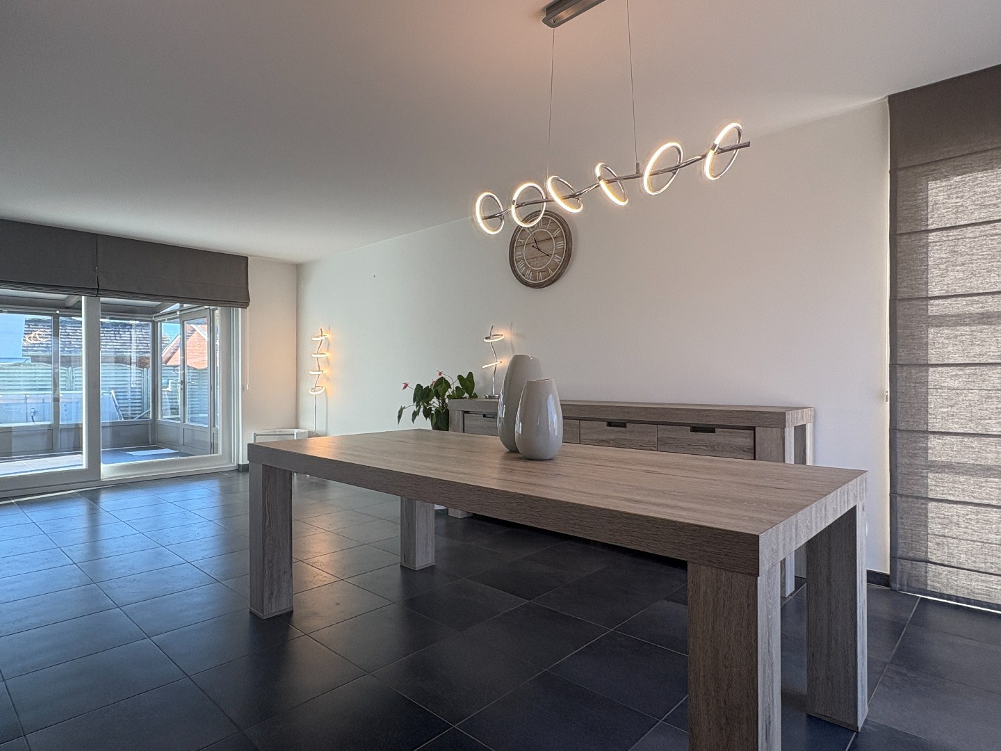 Recentbouw op uiterst rustige ligging met 3 slks, inpandige garage en grote oprit. - foto 5