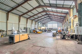 Zoek jij een opslagplaats, waar je eventueel niet elke dag hoeft te zijn, maar bvb slechts enkele keren in de week, dan is dit misschien iets...