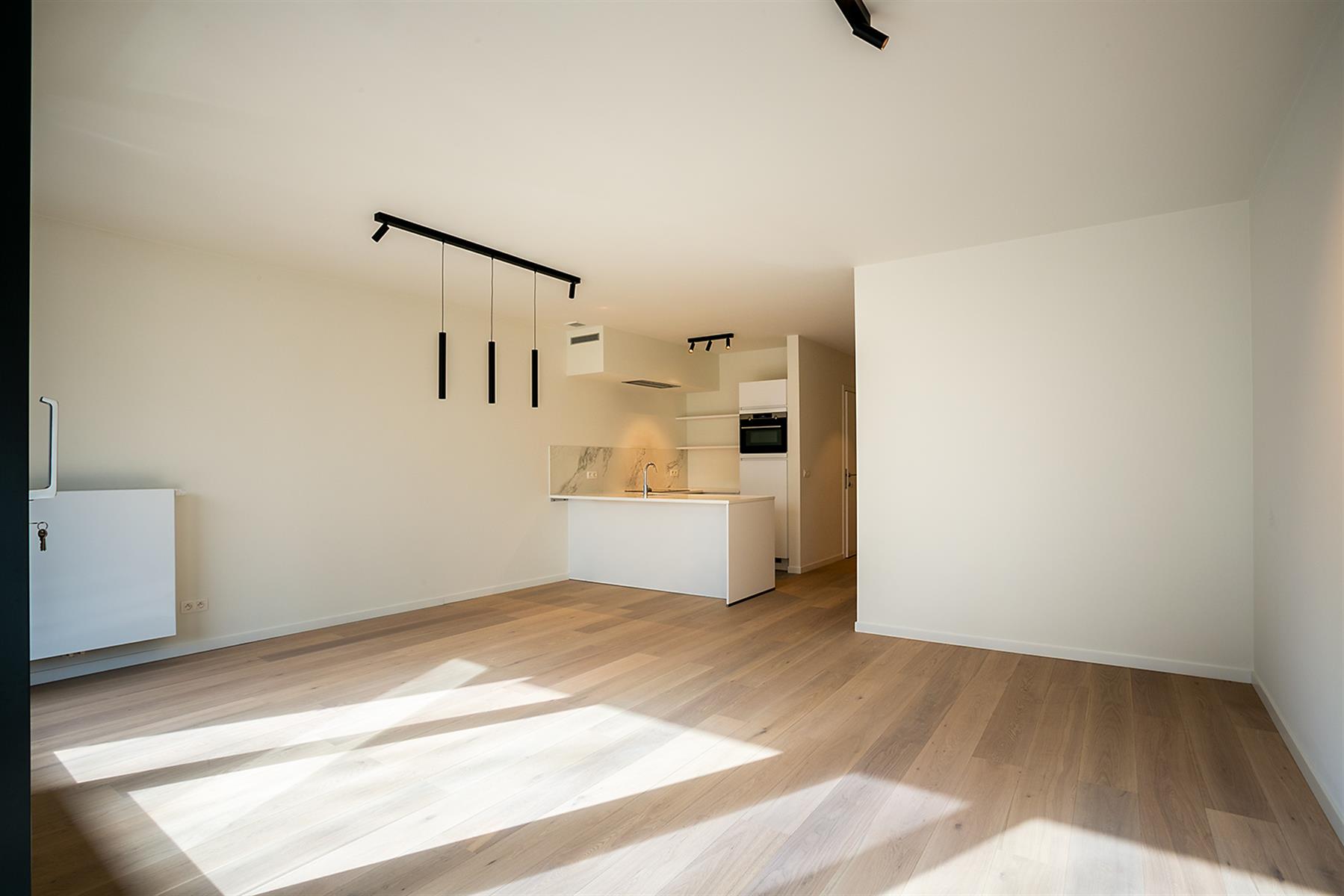 Modern 2slpk appartement over het Oud Justitiepaleis. - foto 4