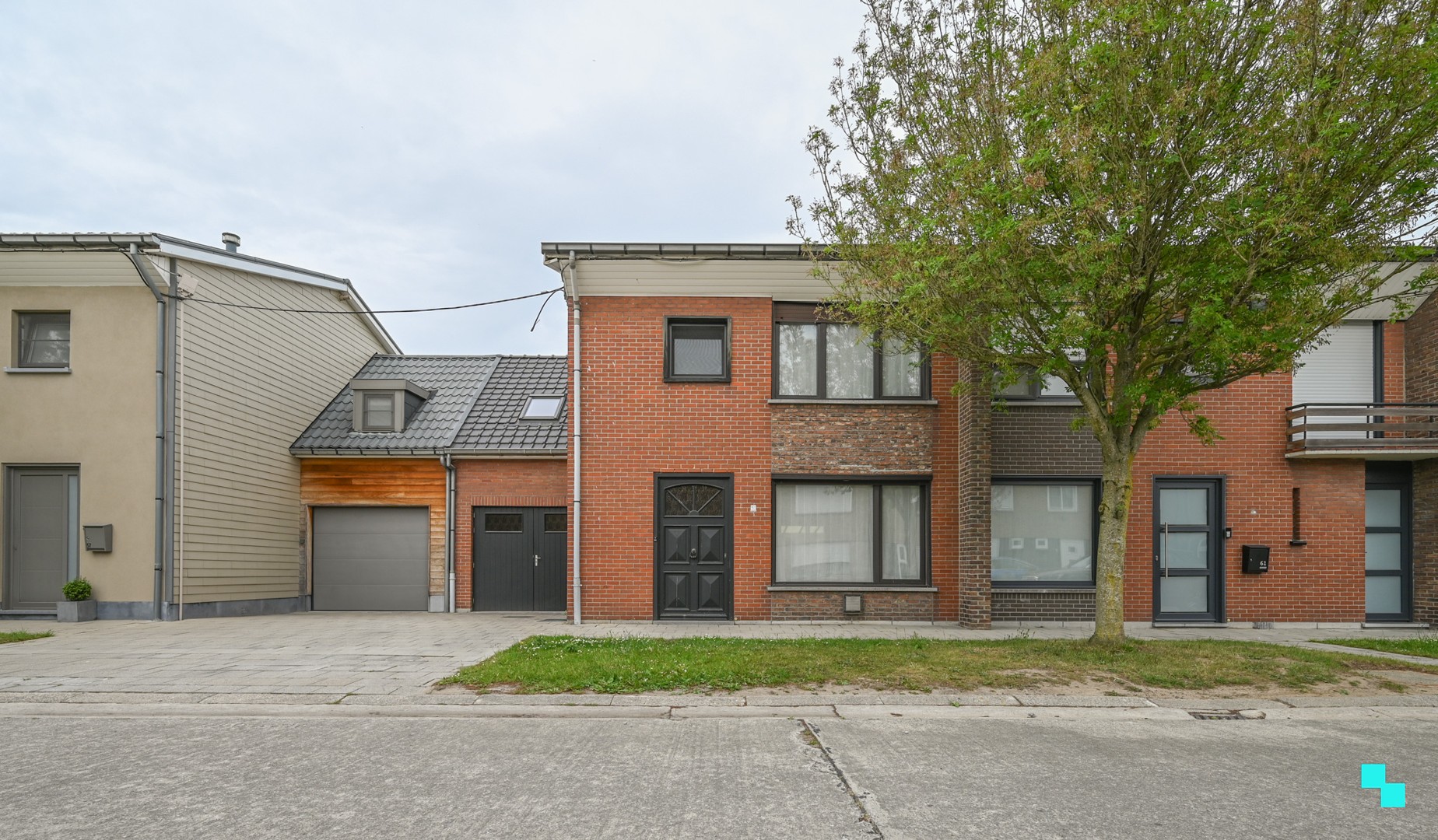 Rustig gelegen woning met vier slaapkamers - photo 1