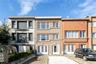 1 slaapkamer appartement met home office mogelijkheid te wommelgem + terras.Indeling:De zonnige woon,-en leefruimte baadt in het licht en beschikt...