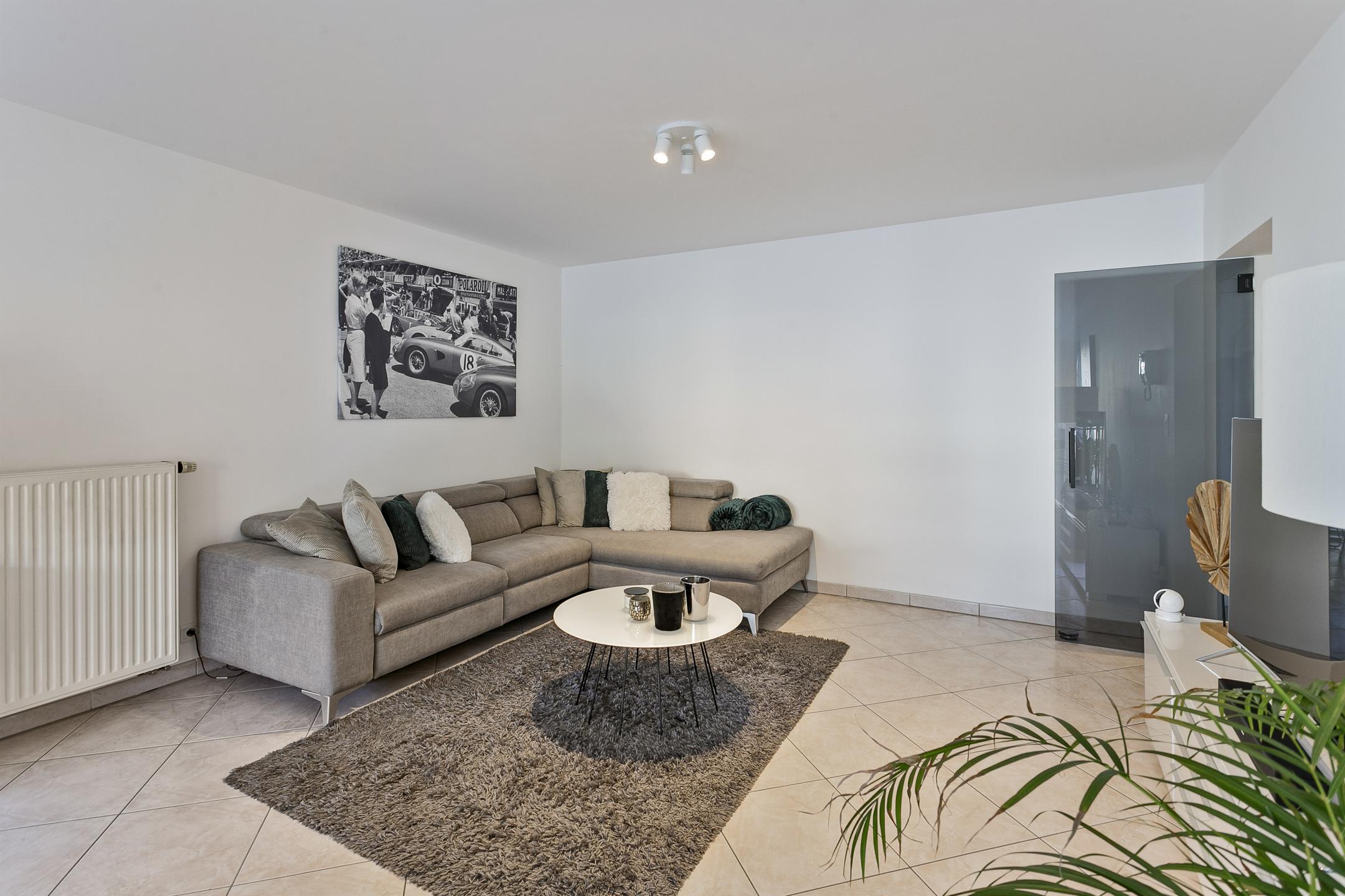 Ruim appartement met 2 slaapkamers en garage in Ninove! - foto 5