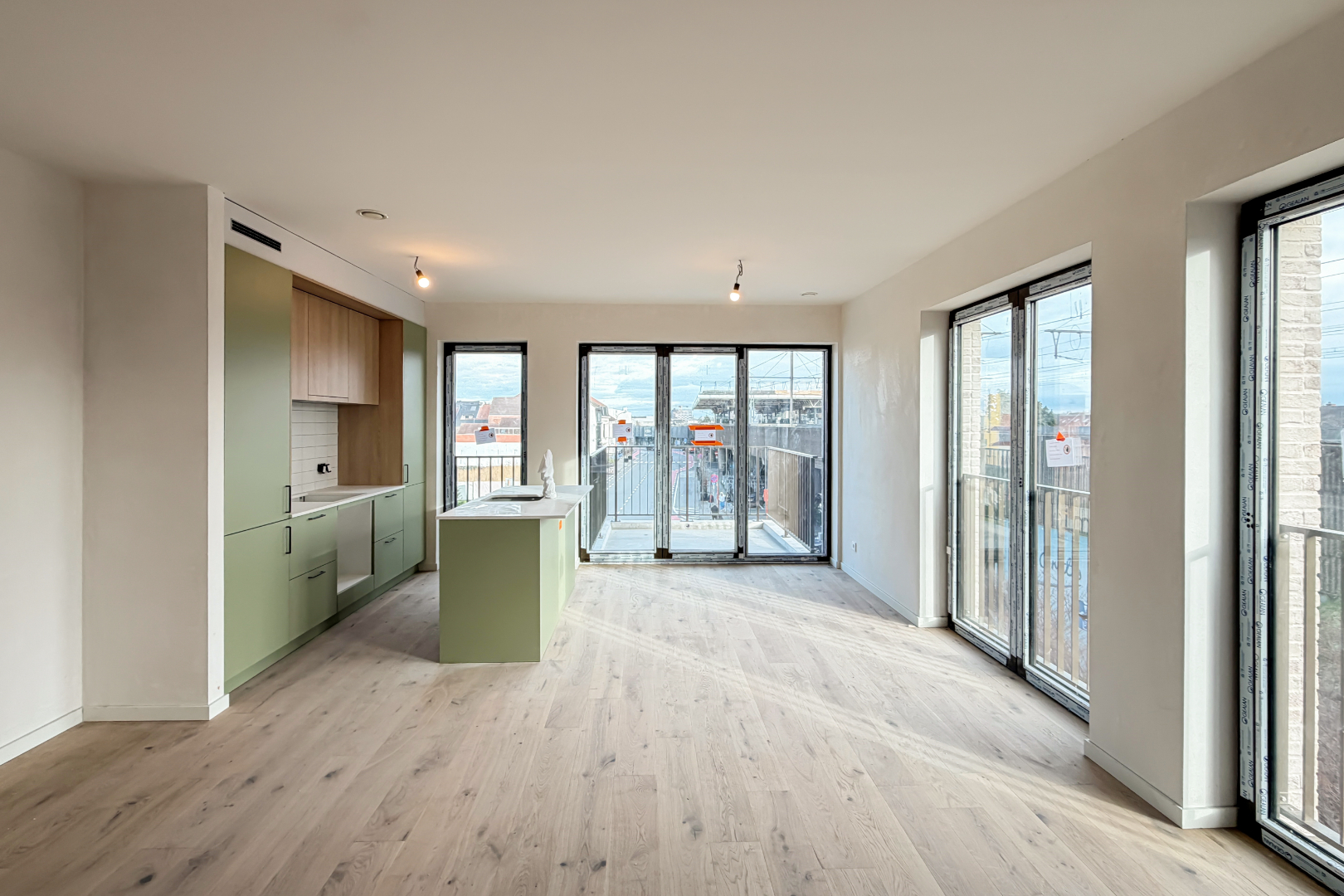 TE KOOP BIJ LANDBERGH: appartement op het tweede verdiep - 6% BTW mogelijk - photo 2