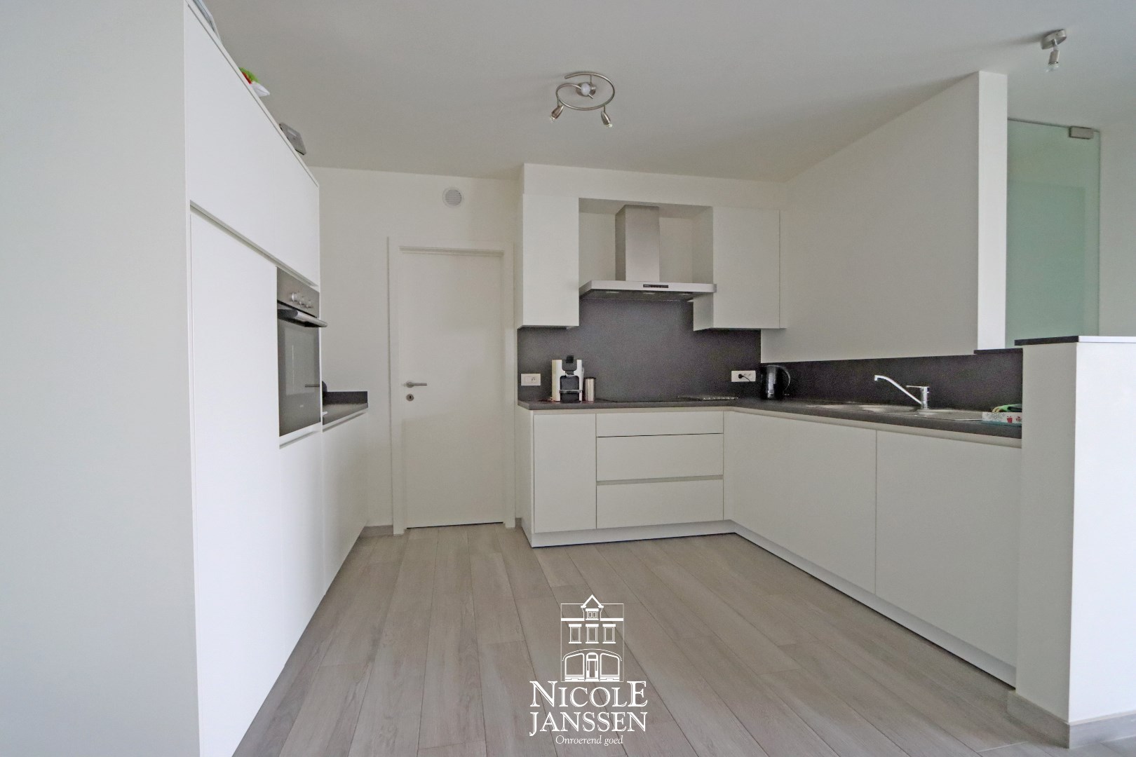 Schitterend appartement met drie slaapkamers, terras en autostandplaats - foto 5