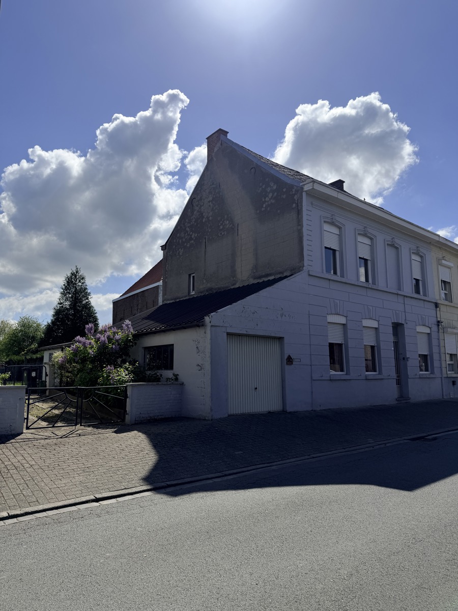 TE RENOVEREN FAMILIEWONING - foto 2