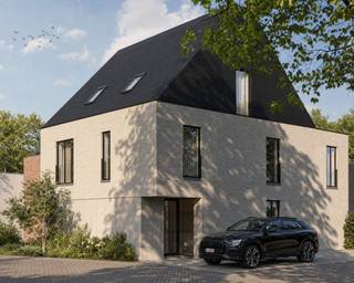 <p><strong>2 Volledig instapklare nieuwbouwwoningen met tuin op toplocatie in het hart van het landelijke Vorselaar</strong></p>
<p><strong> </strong></p>
<p>Bent u op zoek naar een nieuwe thuis in een gezellige buurt én vlakbij het centrum van Vorselaar? Lees dan zeker even verder want dan zijn deze nieuwbouwwoningen precies wat u zoekt! Deze woningen zijn instapklaar, energiezuinig en combineert comfort en stijl met een uitstekende ligging.</p>
<p><strong><u>Belangrijkste troeven</u></strong><strong>:</strong></p>
<p><strong> </strong></p>
<ul>
<li>Instapklaar en volledig afgewerkt met kwalitatieve materialen en oog voor detail</li>
<li>Energiezuinig – voorzien van zonnepanelen, warmtepomp in combinatie met vloerverwarming op het GLV en airco in de slaapkamers</li>
<li>Technische ruimte/berging/wasplaats met aansluitingen voor wasmachine en droogkast</li>
<li>Gezellige leefruimte met veel daglicht en volledig uitgeruste open keuken</li>
<li>3 zeer ruime, knusse slaapkamers en aparte ruime bureau/speelhoek met veel lichtinval</li>
<li>Moderne badkamer met douche, dubbele lavabo, bad, verlichte spiegel en handdoekradiator</li>
<li>Mooie, zonnige tuin met terras</li>
<li>Centrale ligging in een rustige en charmante woonstraat op wandelafstand van het centrum van Vorselaar, vlakbij winkels, horeca, scholen, openbaar vervoer,…</li>
<li>Bouwjaar 2026</li>
</ul>
<p><strong><u>Indeling</u></strong><strong>:</strong></p>
<p><strong> </strong><strong>Gelijkvloers </strong></p>
<ul>
<li>Inkomhal met gastentoilet en vestiaire (keramische tegels), technische ruimte/berging/wasplaats (keramische tegels), zithoek (keramische tegels), open (leef)keuken met eethoek (keramische tegels), terras (keramische tegels), fietsen- afvalberging met grasdals en aangelegde tuin</li>
<li><strong>Eerste verdieping </strong></li>
<li>2 slaapkamers (plankenvloer), nachthal (plankenvloer) met vaste trap, badkamer met bad en inloopdouche (keramische tegels), toilet (keramische tegels), (was)berging (keramische tegels)</li>
<li><strong>Tweede verdieping </strong></li>
<li>1 slaapkamer (plankenvloer) en bureau/speelruimte (plankenvloer)<strong><u><br /></u></strong></li>
<li><strong><u>Technische info</u></strong><strong>:</strong></li>
</ul>
<p><strong> </strong></p>
<ul>
<li>Bulex GeniaAir lucht-water warmtepomp in combinatie met vloerverwarming op het gelijkvloers</li>
<li>General aircosysteem—koelen en verwarmen in alle slaapkamers</li>
<li>Elektrische handdoekradiator met thermostaat in badkamer</li>
<li>Ventilatiesysteem D</li>
<li>Buitenschrijnwerk Schüco met HR++ beglazing U=1,00 W/(m²K)</li>
</ul>
<p><strong><u>Ligging en omgeving</u></strong><strong>:</strong></p>
<p>Deze woning is gelegen in een rustige woonstraat in het centrum van Vorselaar. Winkels, supermarkten, horeca, scholen, kinderopvang en andere dagelijkse voorzieningen bevinden zich in de directe omgeving. Ook qua mobiliteit geniet u van een uitstekende ligging. Dankzij de nabijheid van de E34 en de E313 bereikt u vlot Antwerpen, Turnhout en Herentals. Daarnaast zorgen verschillende busverbindingen voor een goede aansluiting met de omliggende gemeenten. Voor wie graag ontspant in het groen biedt Vorselaar tal van fiets- en wandelroutes, sportfaciliteiten en recreatiemogelijkheden. Zo combineert deze woning een centrale ligging met de rust en het aangename karakter van een landelijke gemeente.</p>