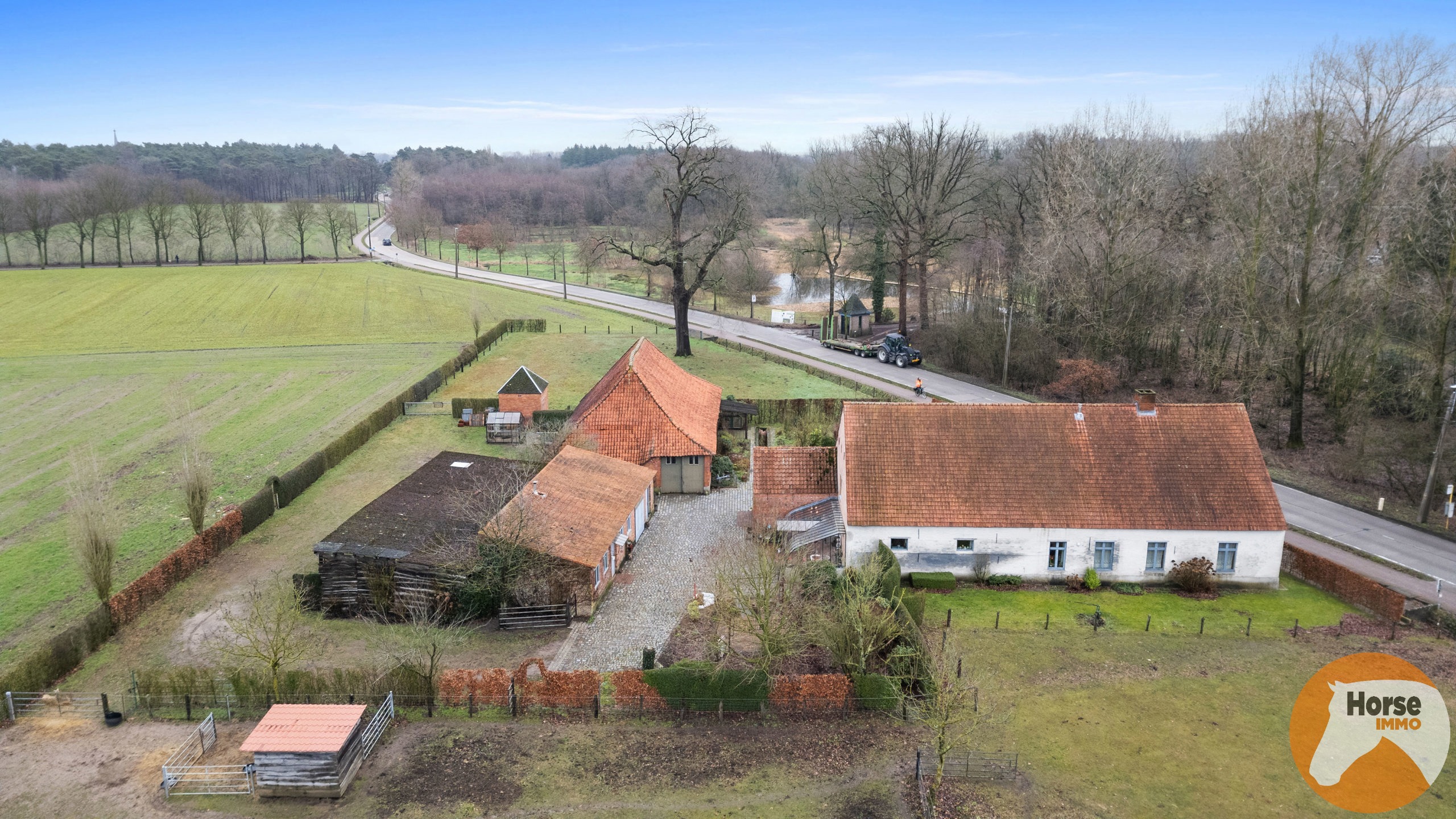 GROBBENDONK - Hoeve met prachtige Kempische schuur en weide - foto 4