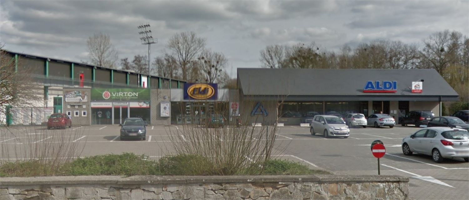Commercial à vendre à Virton
