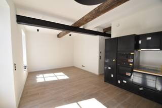 Appartement van 2026 met volgende eigenschappen:° Meest centrale punt van Tongeren tussen kwalitatieve geklasseerde gebouwen° BEN waarden rond 0 dus...