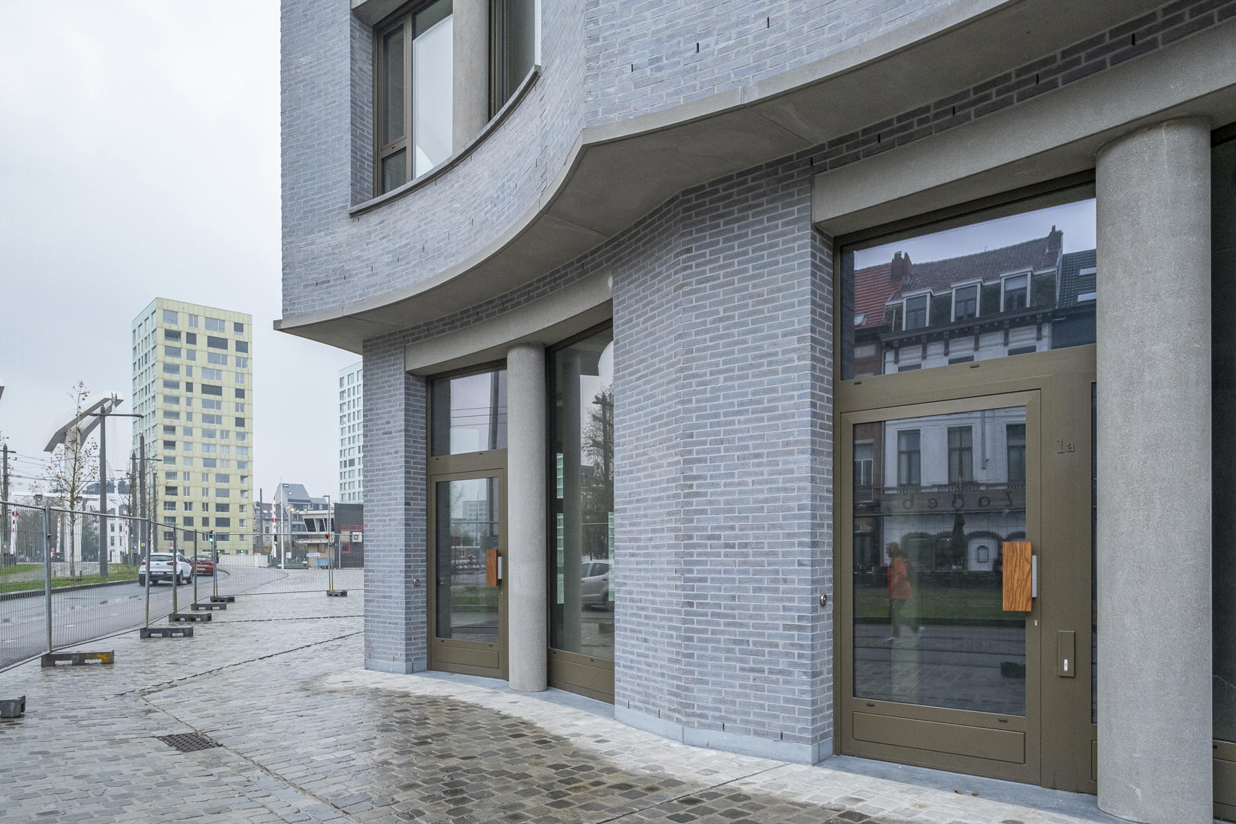 Commercial for sale in Antwerp - photo 1