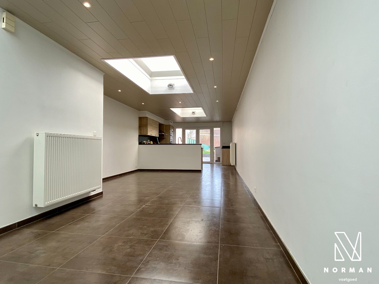 Hedendaagse woning met tuin en 3 slaapkamers op centrum-ligging. - foto 3