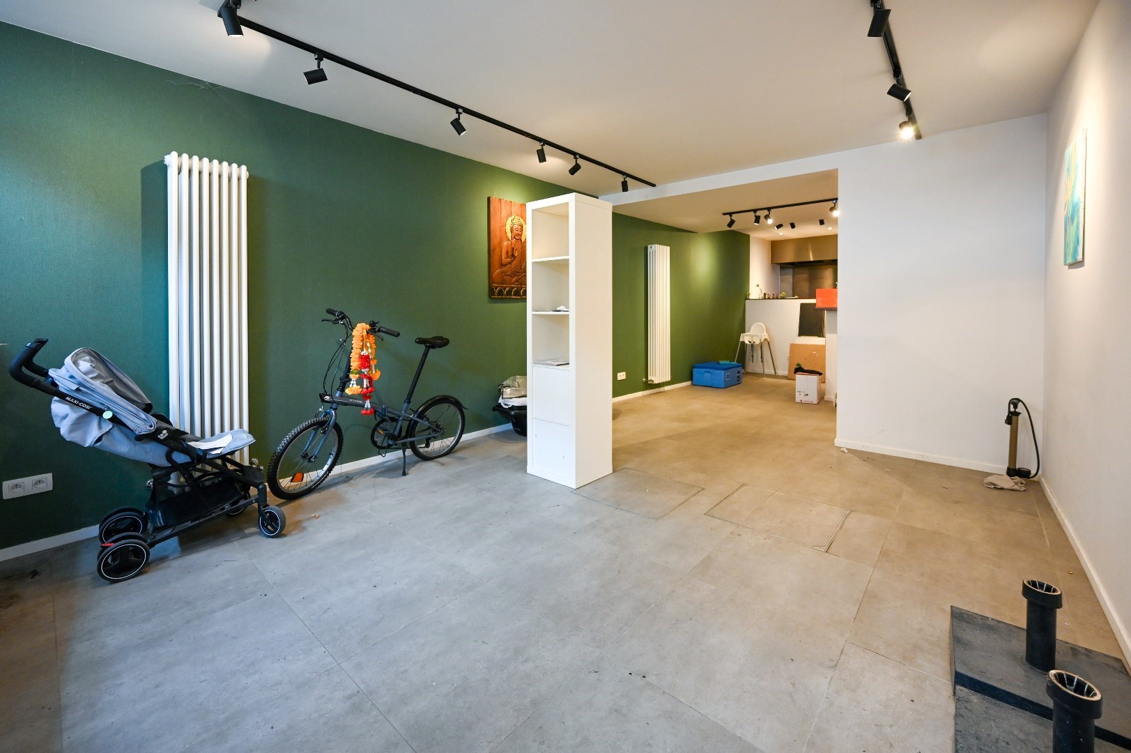 Handelshuis met afzonderlijke woonst op commerciële toplocatie - foto 2