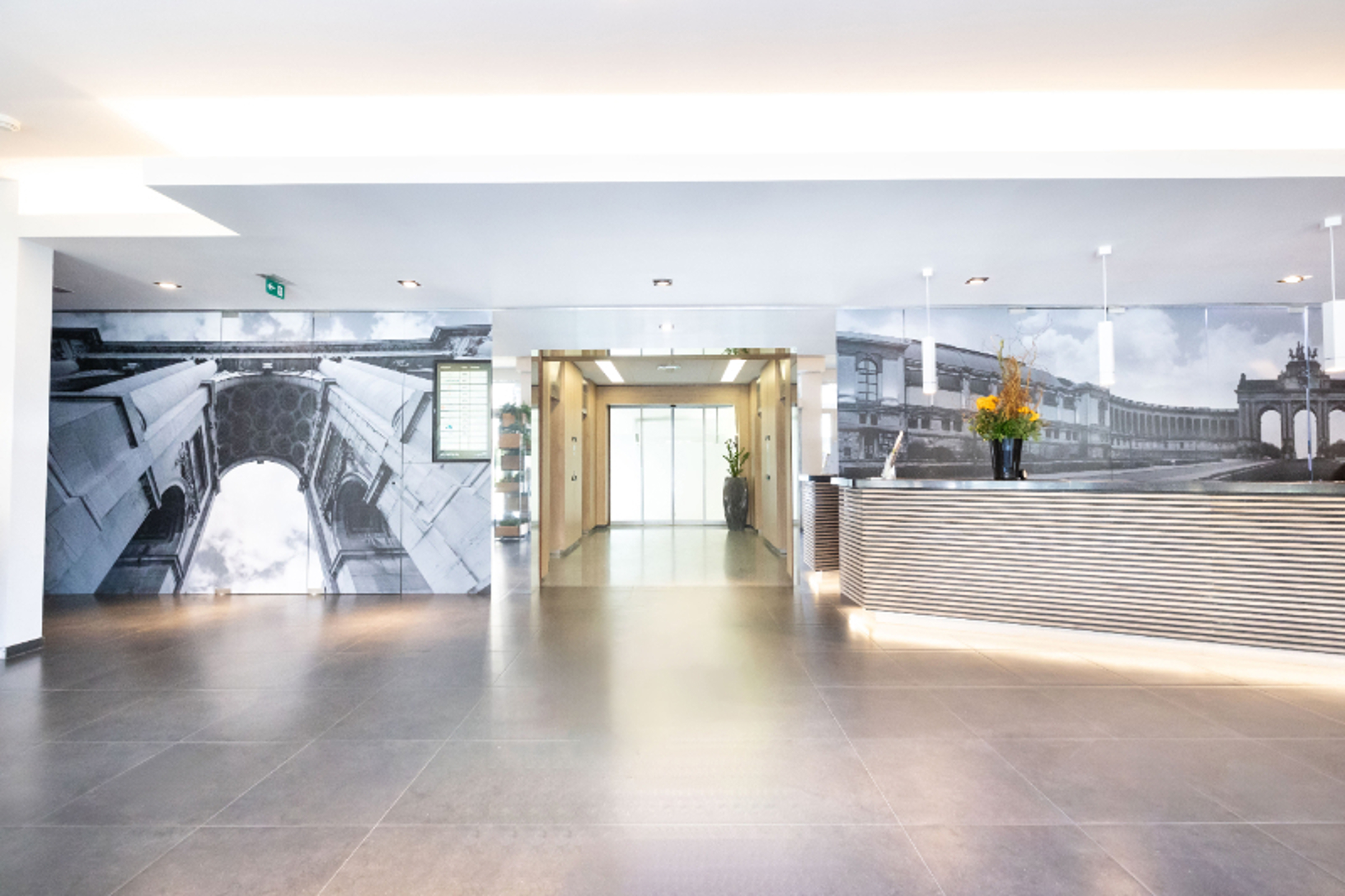 Commercial à louer à Etterbeek - photo 4